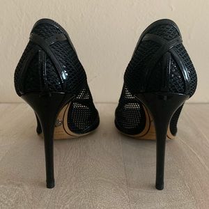 Meet your Posher, Dee